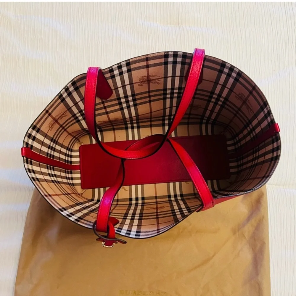 BURBERRY Reversible Haymarket Check Tote Red Leather & Plaid Dust Bag & Charm - Picture 2 of 14